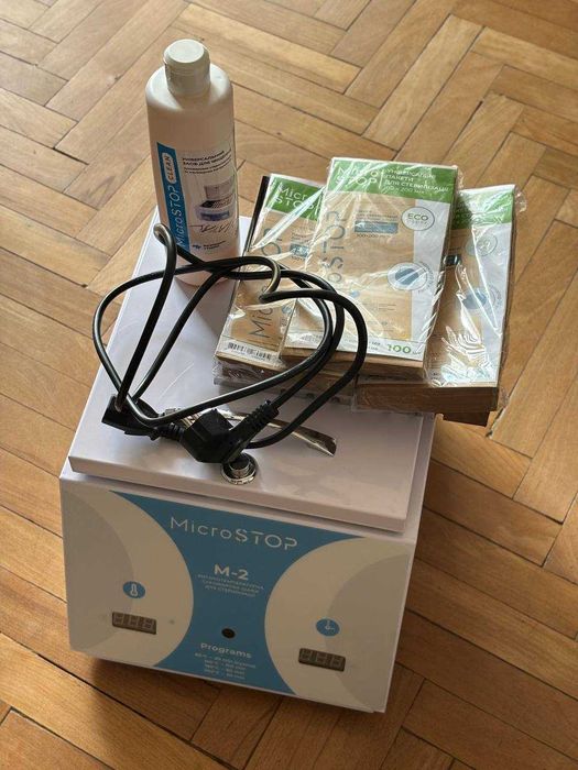 Sterylizator MicroSTOP M2 suchym gorącym powietrzem