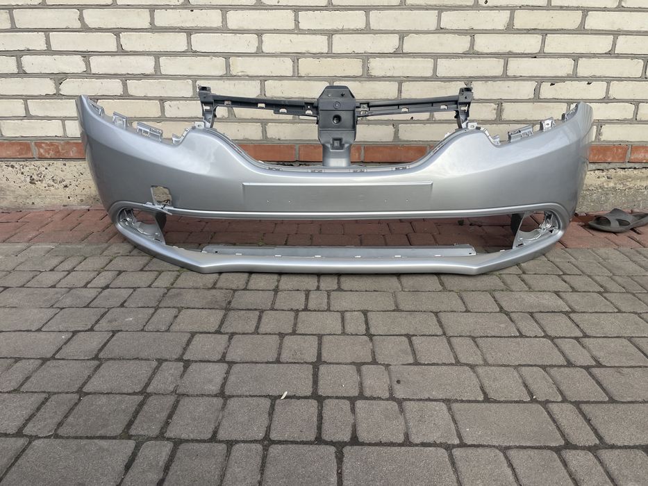 Бампер Renault logan 2