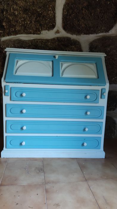 Mobília de solteiro