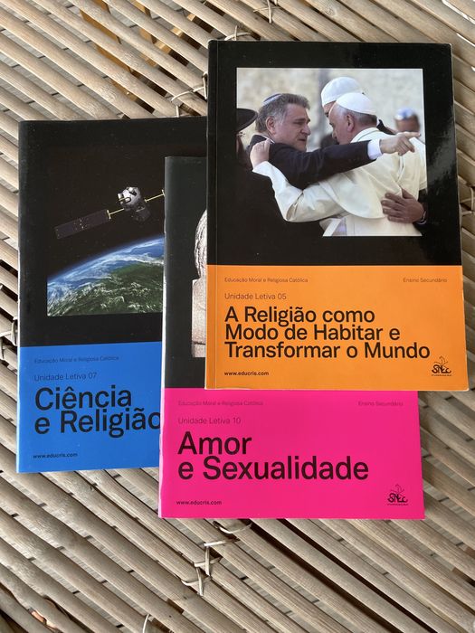 Livros escolares - varios anos
