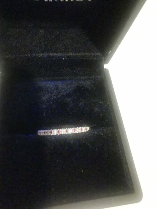 Anel ouro branco, rubi e diamante, com certificado