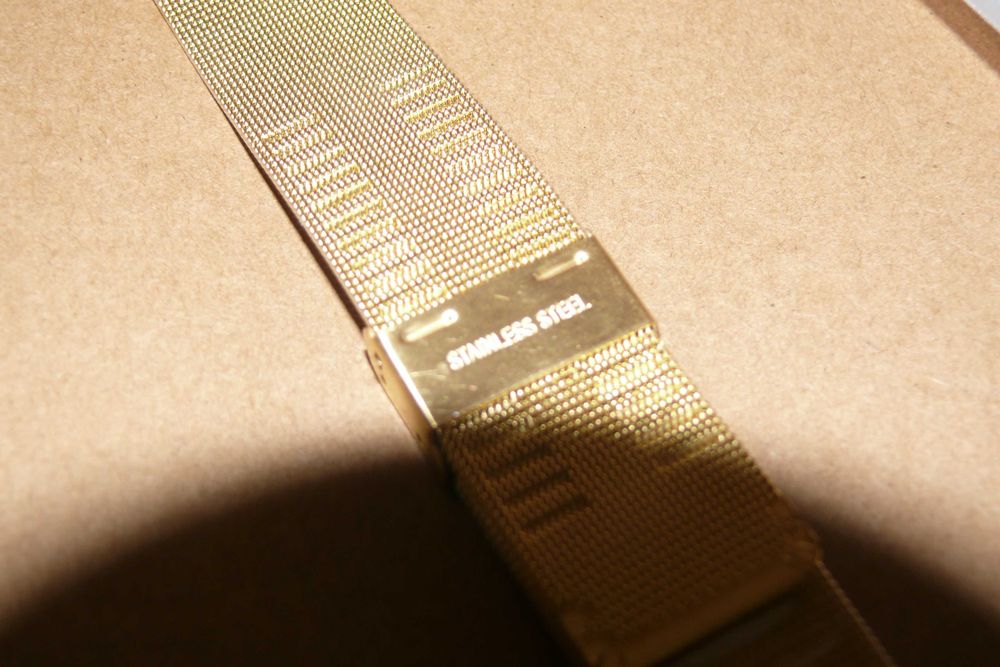 Bracelete universal - Metal Malha dourada