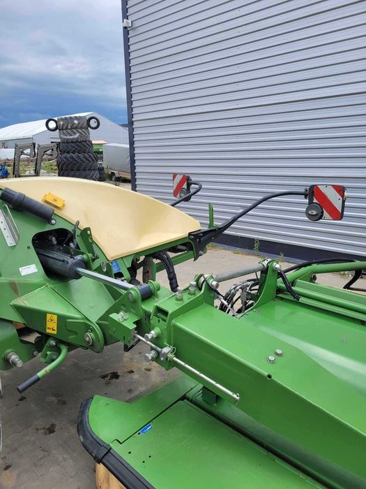 Kosiarka motyl Krone EasyCut B-1000CV Collect+czołowa EasyCut F 320 CV