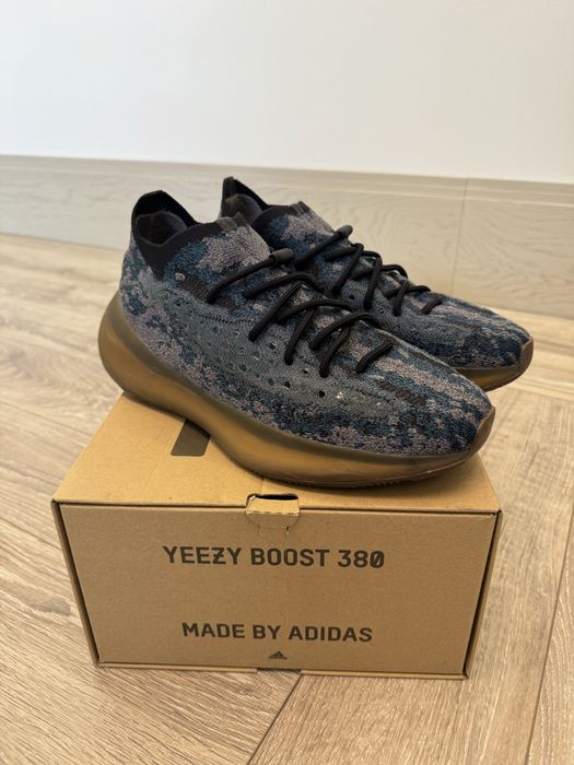 Adidas Yeezy 380 (45-46)