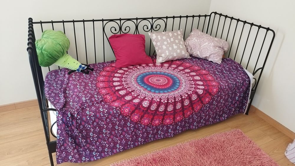 Cama IKEA em ferro