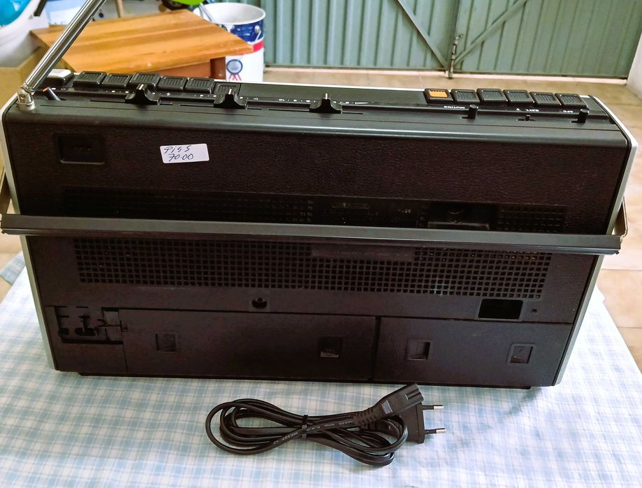 Rádio Grundig modelo C6500