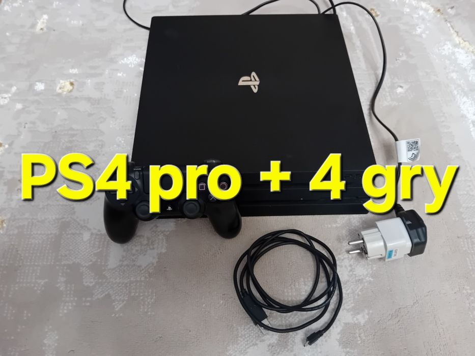 Playstation 4 Pro, 1TB + 4 gry