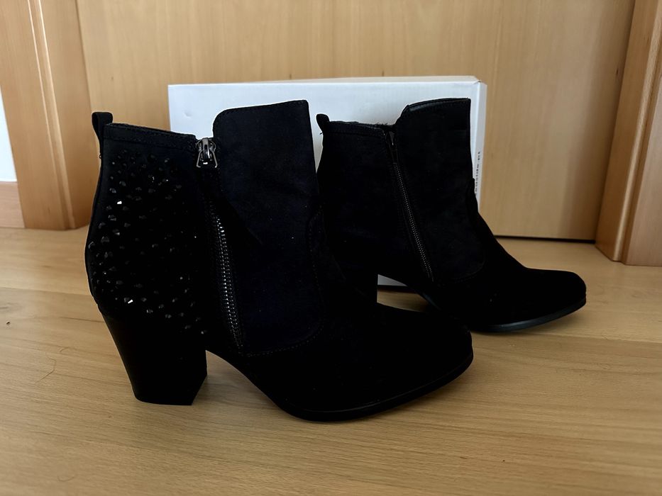 Botas Pretas NOVAS Nº 39