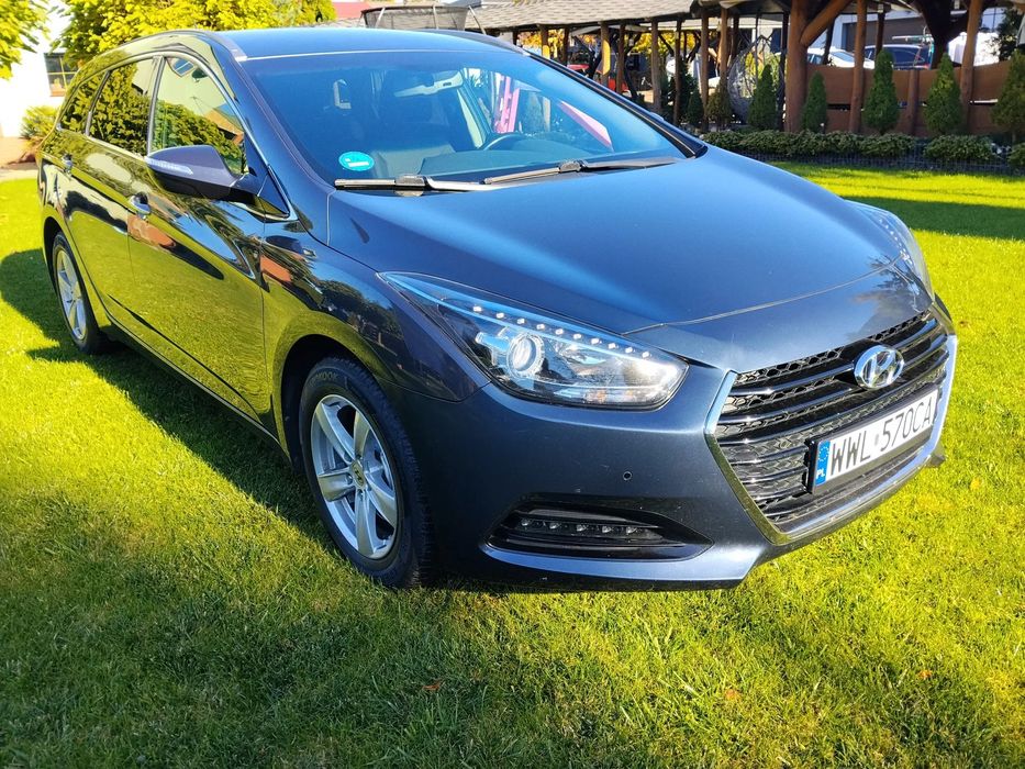 Hyundai i40 Hyundai i40 Kombi blue 1.6 Trend