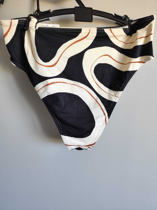 TRIUMPH Summer Allure: bardotka + majtki kąpielowe