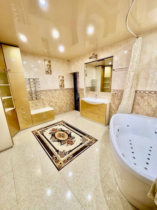 Оренда таунхауса в Нагірній частині міста