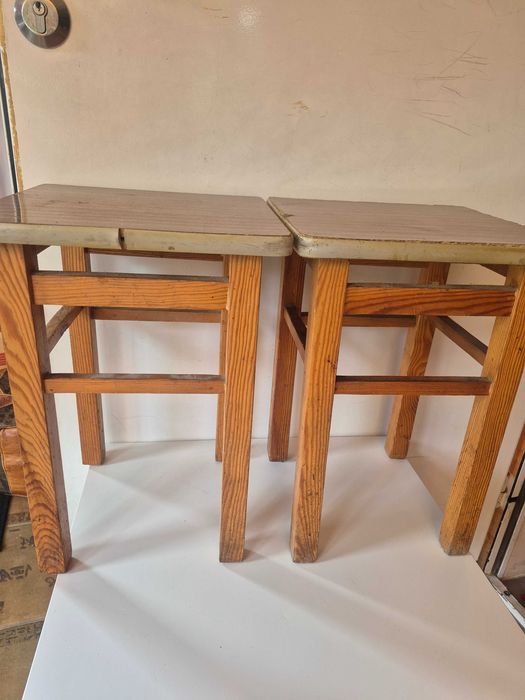 Stary taboret PRL krzesło 30 x 30 do renowacji 2 sztuki