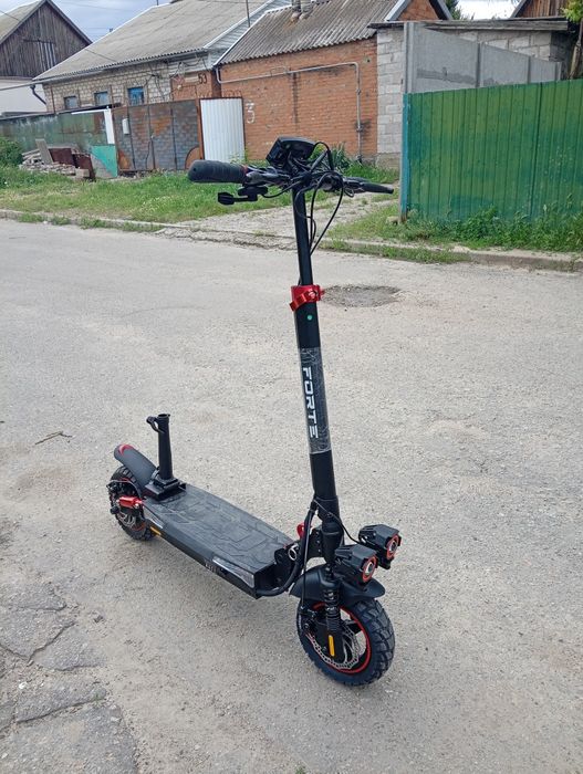 Продам електро самокат forte