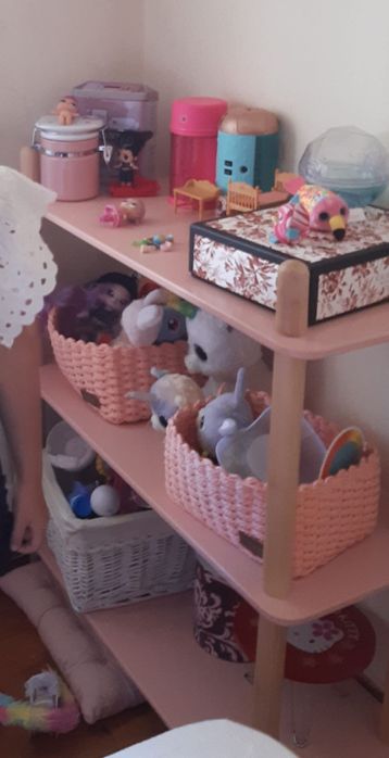 Estante forma de casa