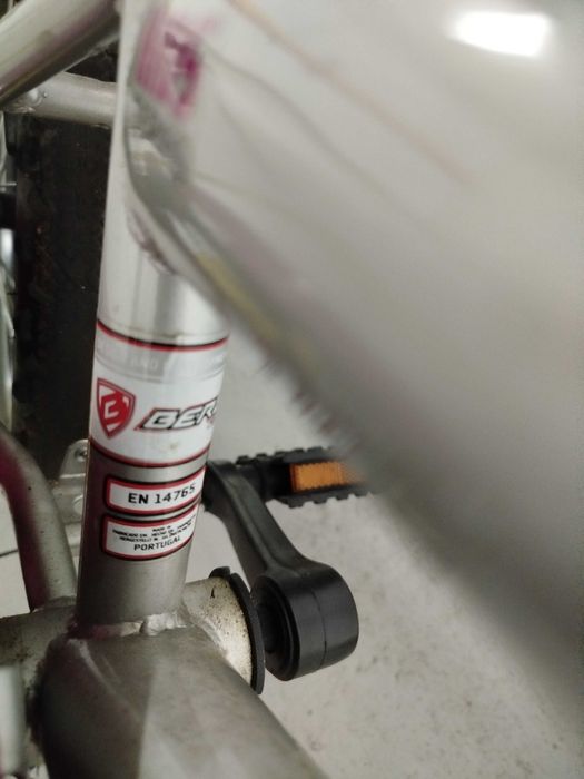 Bicicleta BTT Berg de criança até aos 8 anos e em bom estado geral