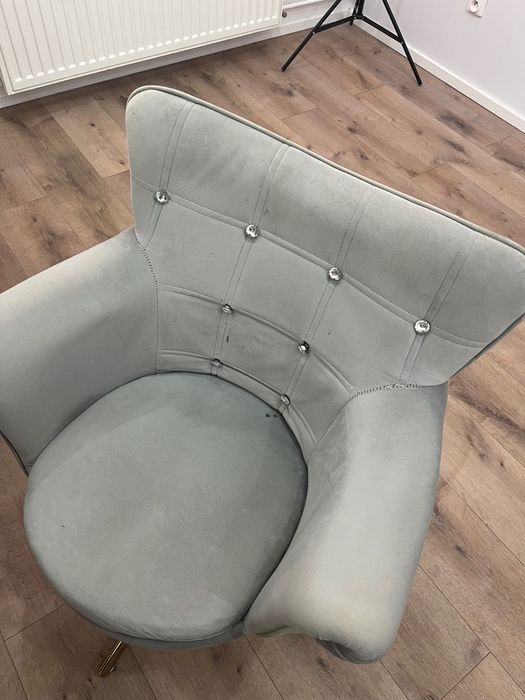 Fotel szary z kryształkami