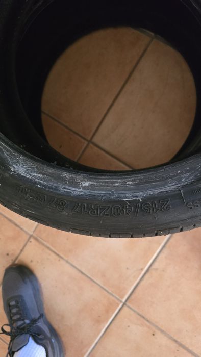 Pneus  usados 215 40 17