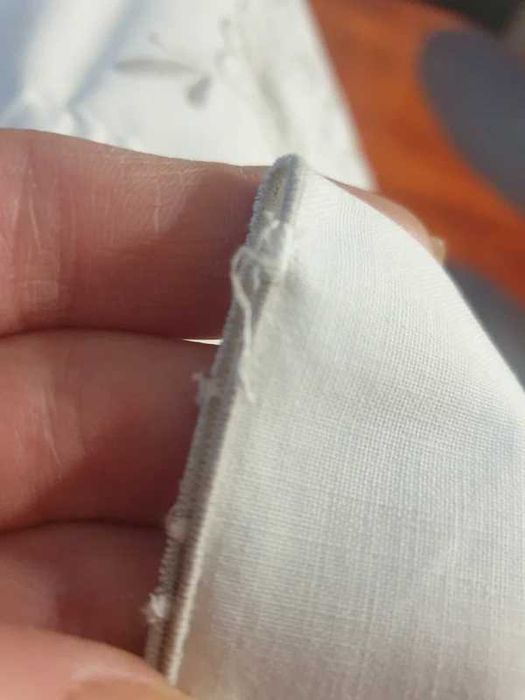 Serweta krem haftowana 80 x 80 bawełna