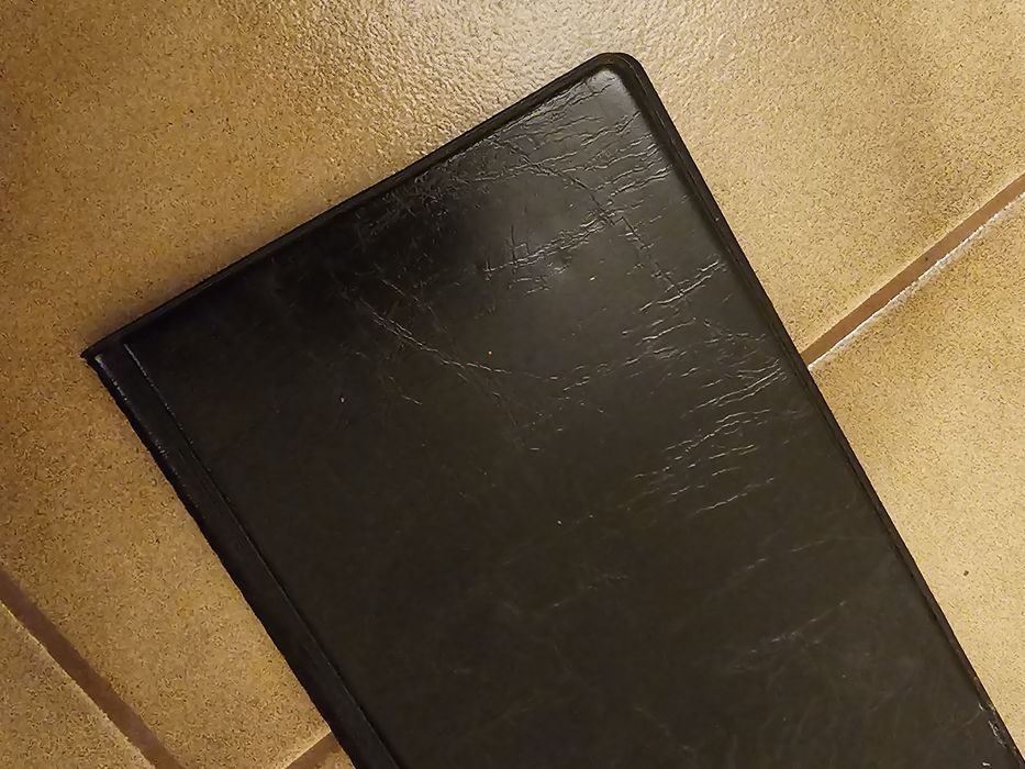 Etui portfele wizytownik - cena za całość