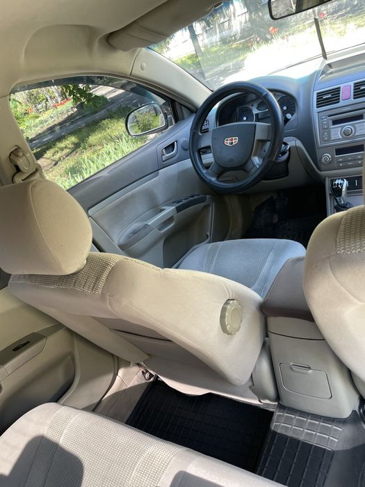 Geely Emgrand на газу в родном окрасе