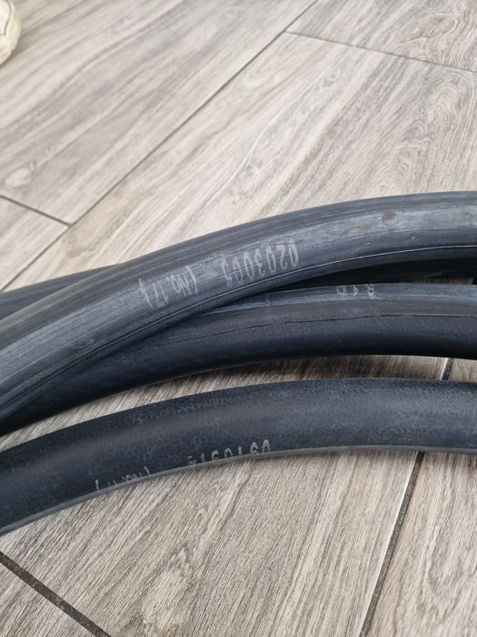 Dętki rowerowe 28 cali Schwalbe zawór rowerowy 4 szt.