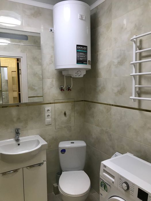 Здається подобово на Парковій 4.