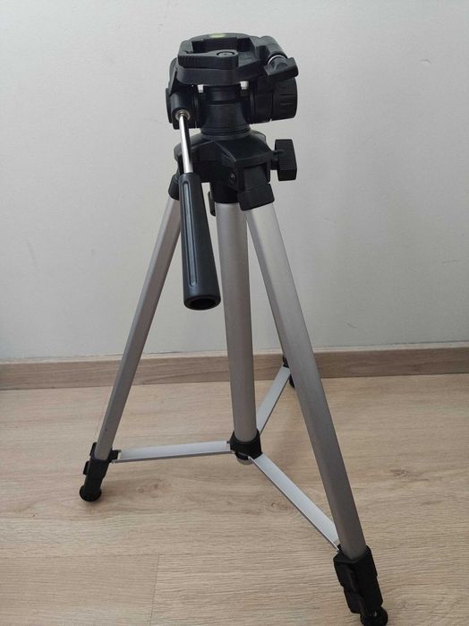 Statyw CAMROCK teleskopowy aluminiowy z poziomicą składany + pokrowiec