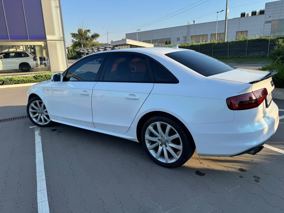 Audi A4 B8  S-Line – збережений стан, максимальна комплектація!