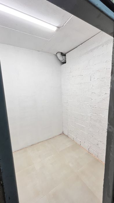 Оренда  комірки  ЖК  ʼʼСемицвітʼʼ