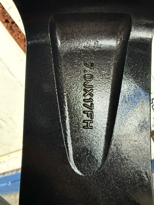 Диски R17 5/114.3 -4шт Mazda оригінал