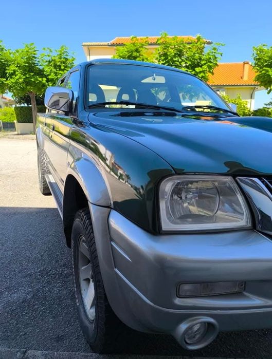 Mitsubishi L200 strackar