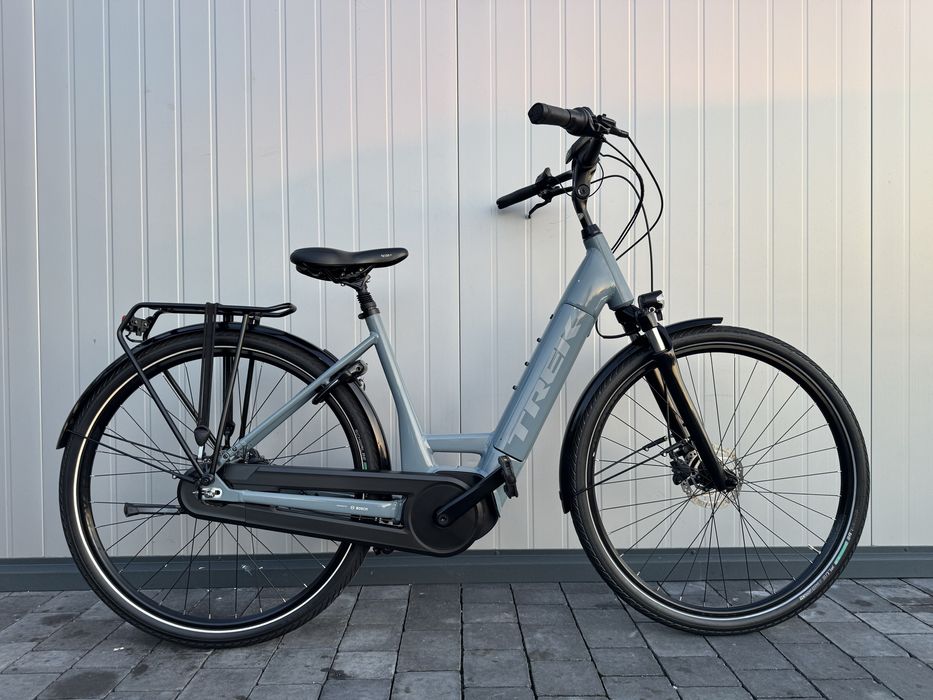 Rower elektryczny miejski Trek District+ 3 Lowstep