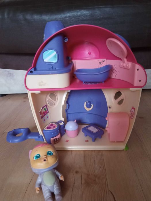 Cry babies Katie domek