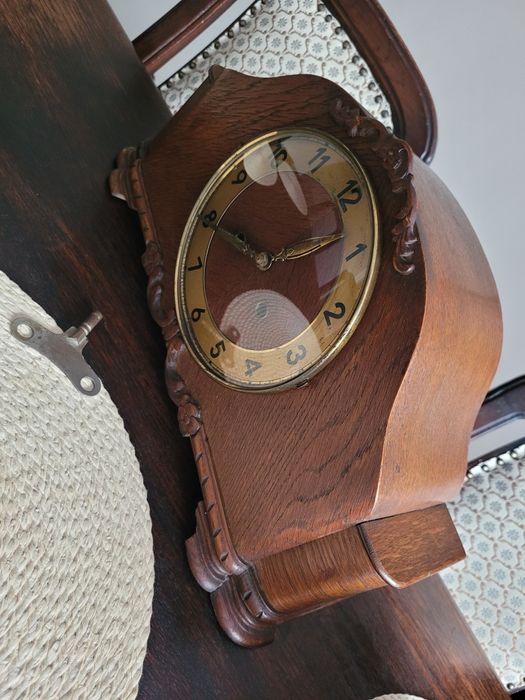 Stary zegar kominkowy