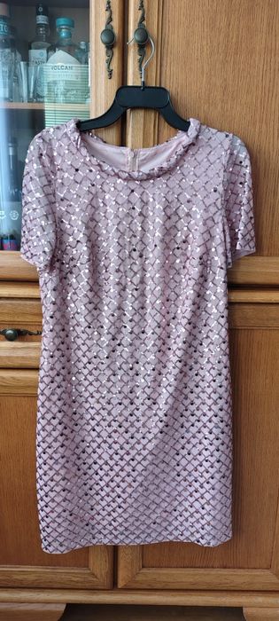 Sukienka w cekiny Dagon 38