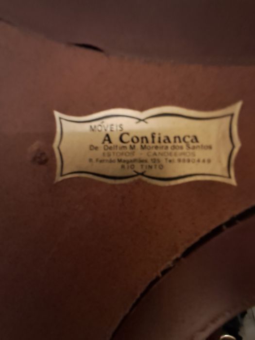 Bengaleiro em madeira