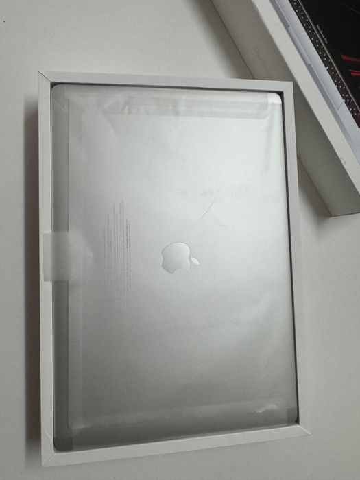 Macbook Pro 16”imaculado 2.3Ghz/16GB/AMD Radeon Pro5500M/4Gb GDDR6/1TB