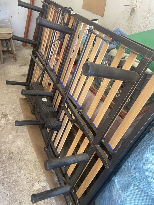 Cama articulada como nova com colchão