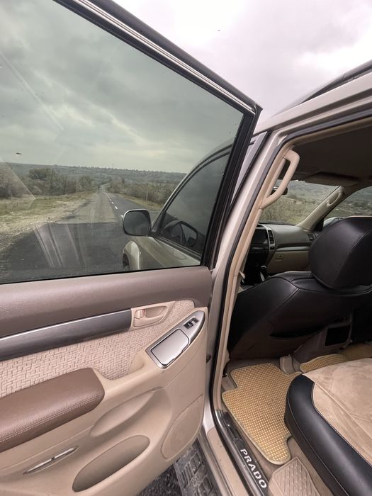 ЖИВОЙ!!! Toyota land cruiser prado 2004    2.7 газ/бензин,  автомат