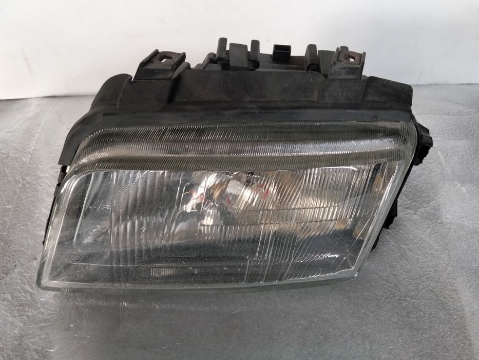 Farol Audi A4 b5 ótica original 1998 esquerdo