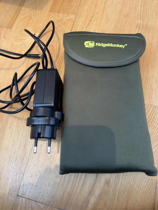 Ridge Monkey PowerBank Vault C-Smart Wireless 77850mAh Camo