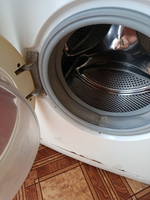 Продам стиральную машинку