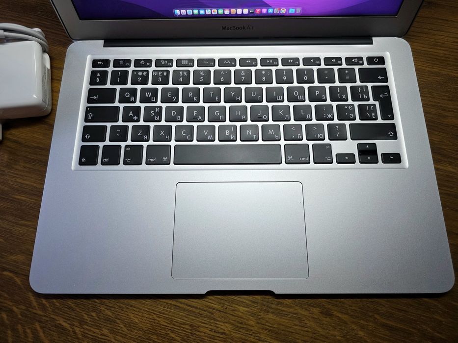 Ноутбук  MacBook Air 13  2015 a1466 i5/4/120