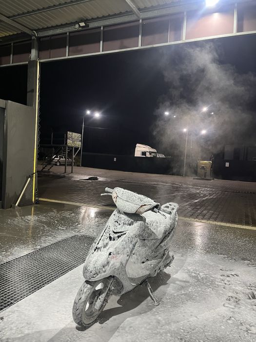 Обімін yamaha jog sa16 на невеликому конфі