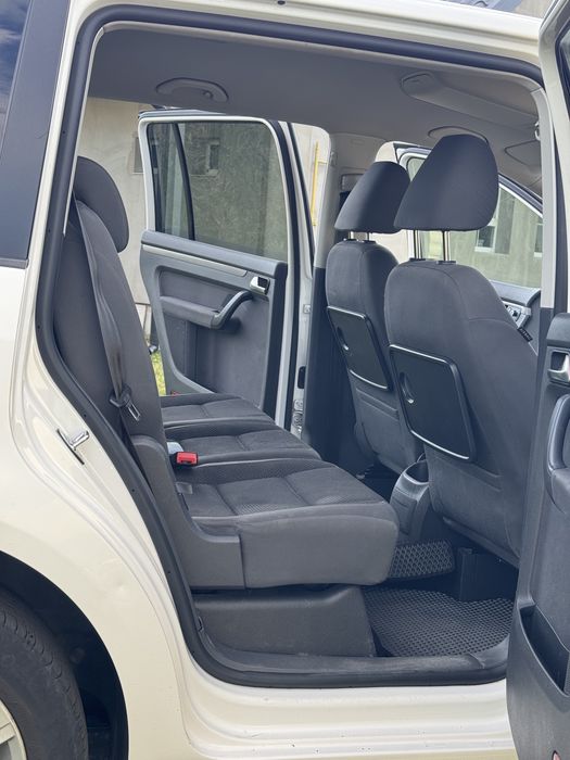 Volkswagen Touran 2012