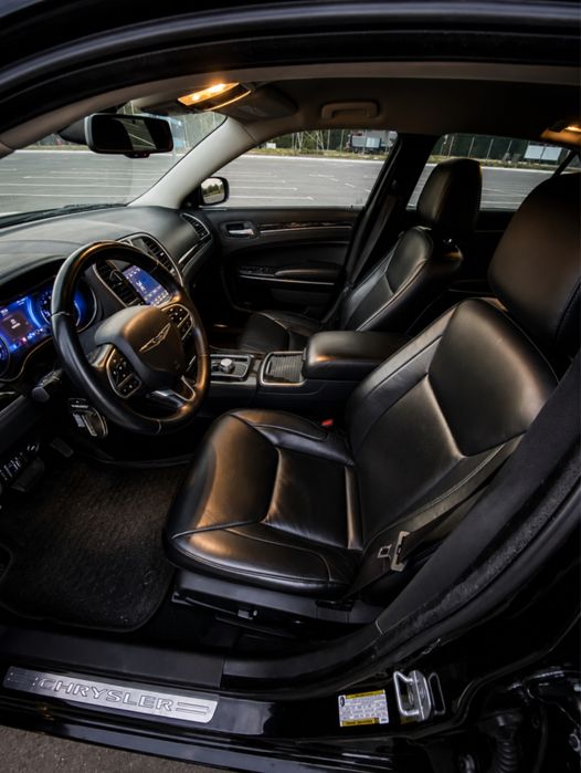 Chrysler 300C 2017