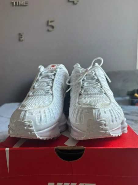 Białe Nike Shox TL R.38