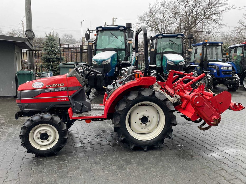 MITSUBISHI mt-200 Японський Трактор