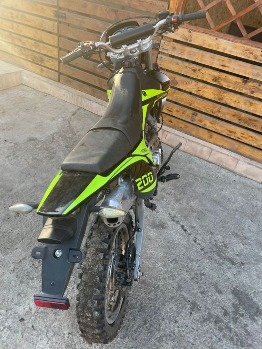 Продам кросовий мотоцикл марки SPARTA в ідеальному стані, 200 кубів,
