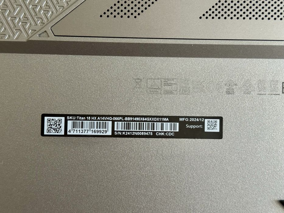 MSI Titan 18HX i9-14900HX, 64 gb RAM, RTX 4080 12 gb, ssd 2 tb
